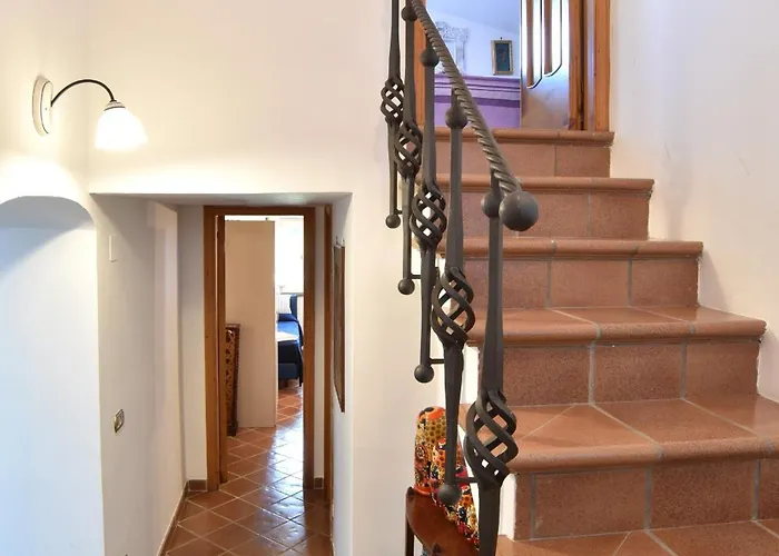 Dimora Delle Birbe * SantʼAgata sui Due Golfi