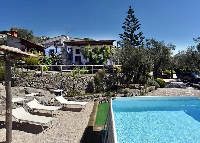Dimora Delle Birbe Villa SantʼAgata sui Due Golfi