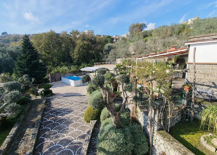 Villa Dimora Delle Birbe SantʼAgata sui Due Golfi