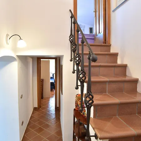 Dimora Delle Birbe * SantʼAgata sui Due Golfi
